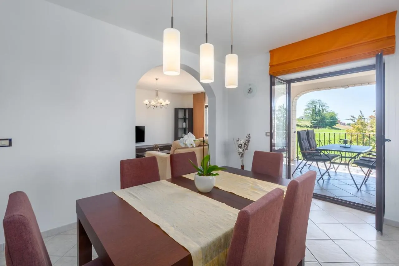 Apartment Mihael With Pool And Beautiful Garden Vizinada