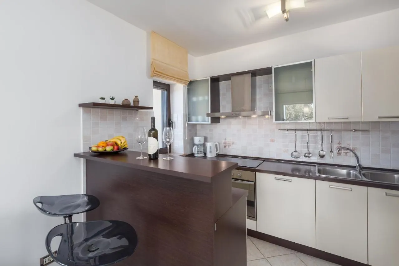 Apartment Mihael With Pool And Beautiful Garden Vizinada