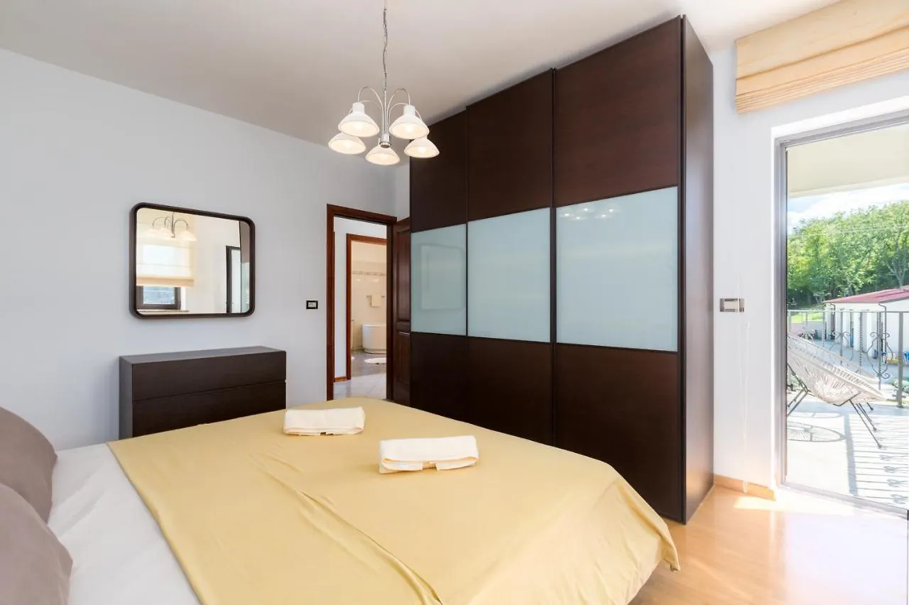 Apartment Mihael With Pool And Beautiful Garden Vižinada