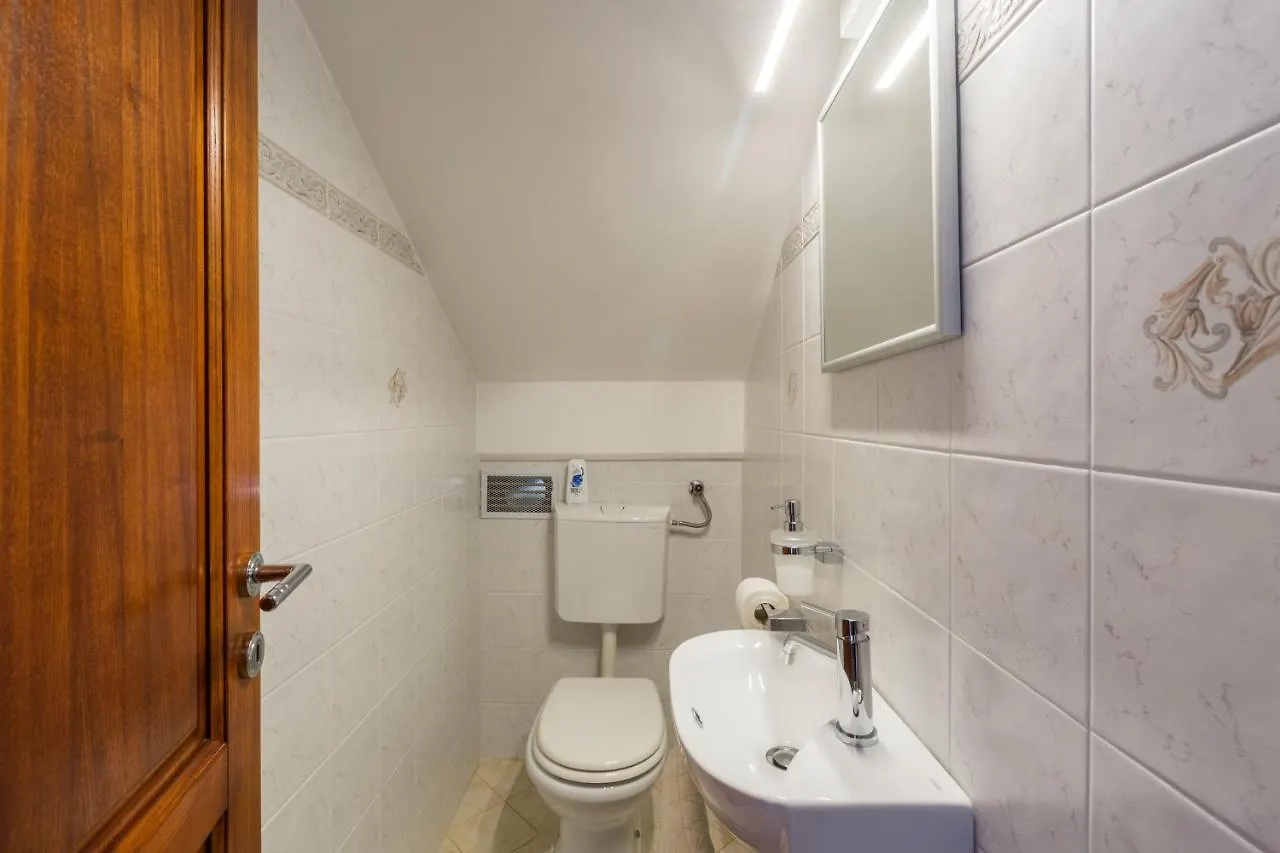 Apartment Mihael With Pool And Beautiful Garden Vizinada